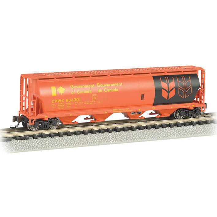 Bachmann Gov. Of Canada - Red - 4 Bay Cylindrical Grain Hopper - Bachmann - ModelCars.com