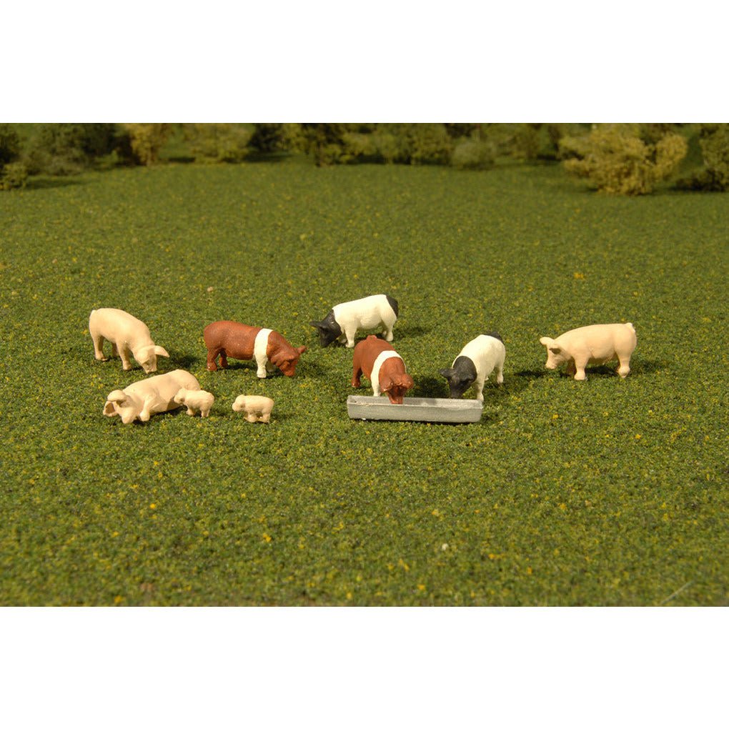 Bachmann Pigs - HO Scale - Bachmann - ModelCars.com