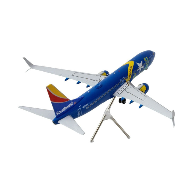 Boeing 737 - 800 Commercial Aircraft "Southwest Airlines - Nevada One" (N8646B) Blue with Tail Stripes "Gemini 200" Series 1/200 Diecast Model Airplane by GeminiJets - GeminiJets - ModelCars.com