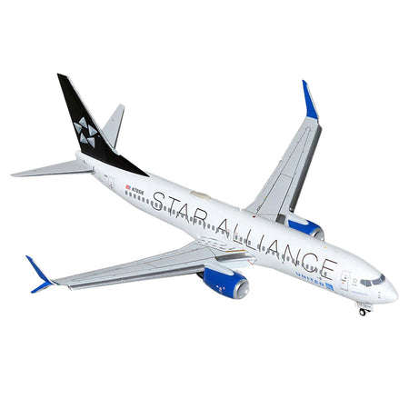 Boeing 737 - 800 Commercial Aircraft with Flaps Down "United Airlines Star Alliance" (N76516) White with Black Tail "Gemini 200" Series 1/200 Diecast Model Airplane by GeminiJets - GeminiJets - ModelCars.com