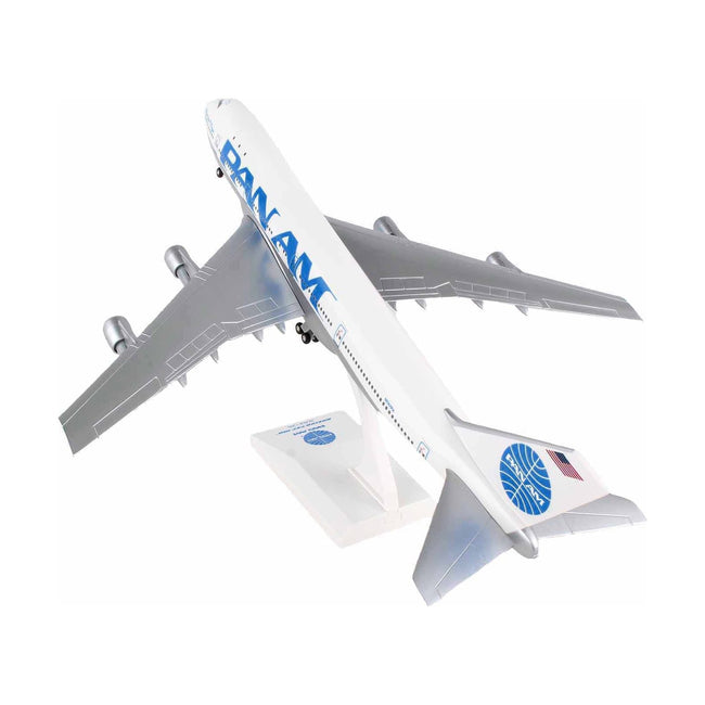 Boeing 747 - 100 Commercial Aircraft with Landing Gear "Pan American (Pan Am) Airways" (N8642E) White (Snap - Fit) 1/200 Plastic Model by Skymarks - Skymarks - ModelCars.com