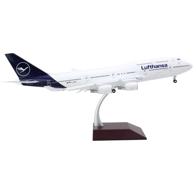 Boeing 747-400 Commercial Aircraft with Flaps Down "Lufthansa" (D-ABVY) White with Dark Blue Tail "Gemini 200" Series 1/200 Diecast Model Airplane by GeminiJets-GeminiJets-ModelCars.com