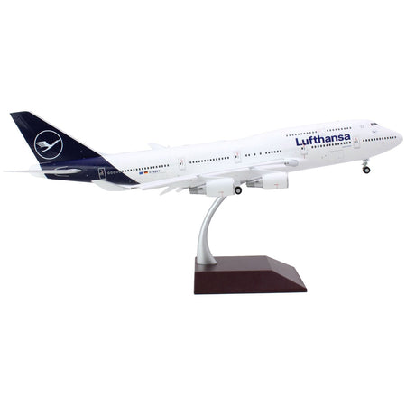 Boeing 747 - 400 Commercial Aircraft with Flaps Down "Lufthansa" (D - ABVY) White with Dark Blue Tail "Gemini 200" Series 1/200 Diecast Model Airplane by GeminiJets - GeminiJets - ModelCars.com