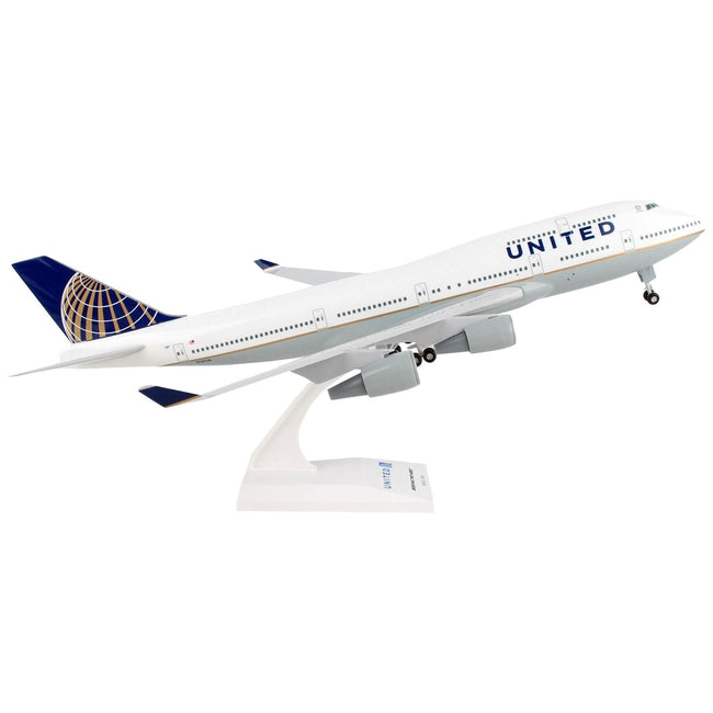 Boeing 747 - 400 Commercial Aircraft with Landing Gear "United Airlines" (N127UA) White with Blue Tail (Snap - Fit) 1/200 Plastic Model by Skymarks - Skymarks - ModelCars.com