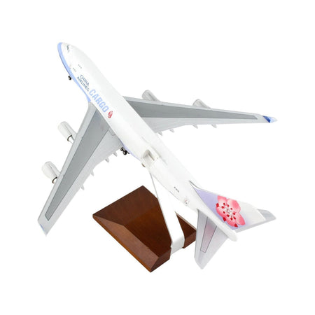 Boeing 747 - 400F Commercial Aircraft with Landing Gear "China Airlines Cargo" (B - 18701) White with Purple Stripes (Snap - Fit) 1/200 Plastic Model by Skymarks - Skymarks - ModelCars.com