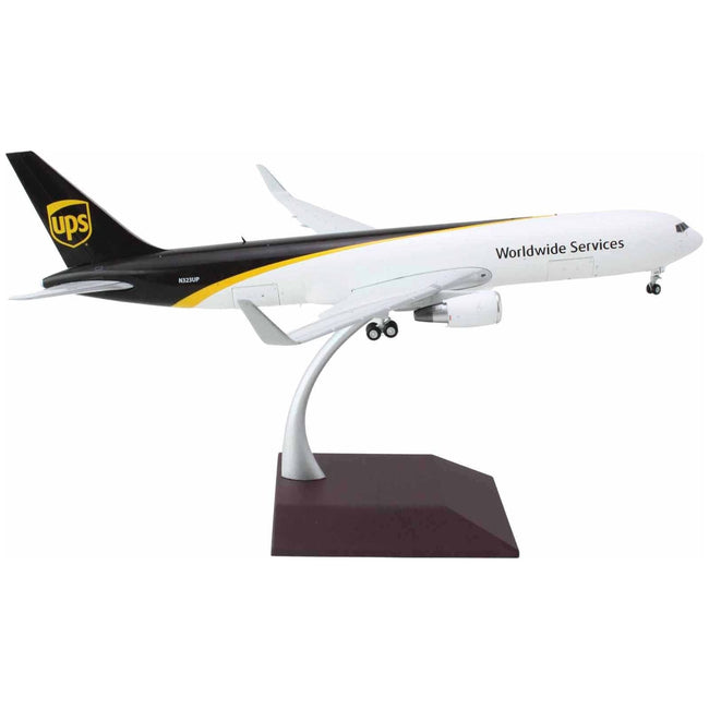 Boeing 767 - 300F Commercial Aircraft "UPS Worldwide Services" (N323UP) White with Brown Tail "Gemini 200 - Interactive Series" 1/200 Diecast Model Airplane by GeminiJets - GeminiJets - ModelCars.com