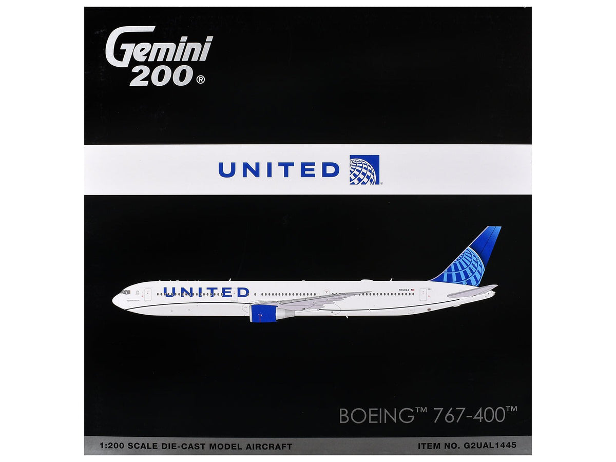Boeing 767-400 Commercial Aircraft "United Airlines" (N76064) White with Blue Tail Graphics "Gemini 200" Series 1/200 Diecast Model Airplane by GeminiJets-GeminiJets-ModelCars.com