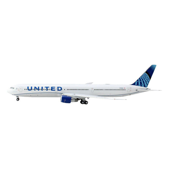 Boeing 767-400ER Commercial Aircraft "United Airlines" (N76064) White with Blue Tail 1/400 Diecast Model Airplane by GeminiJets-GeminiJets-ModelCars.com