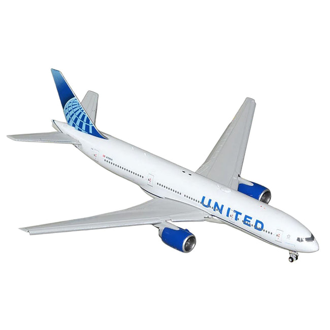 Boeing 777-200ER Commercial Aircraft with Flaps Down "United Airlines" (N798UA) White with Blue Tail 1/400 Diecast Model Airplane by GeminiJets-GeminiJets-ModelCars.com