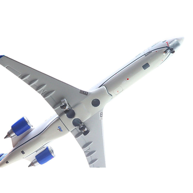 Bombardier CRJ550 Commercial Aircraft "United Express" (N506GJ) White with Blue Tail 1/400 Diecast Model Airplane by GeminiJets-GeminiJets-ModelCars.com