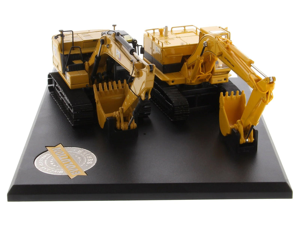 CAT Caterpillar 225 Hydraulic Escavator and CAT Caterpillar 323 Next Generation Hydraulic Escavator Set of 2 pieces "Evolution Series" 1/50 Diecast Models by Diecast Masters-Diecast Masters-ModelCars.com