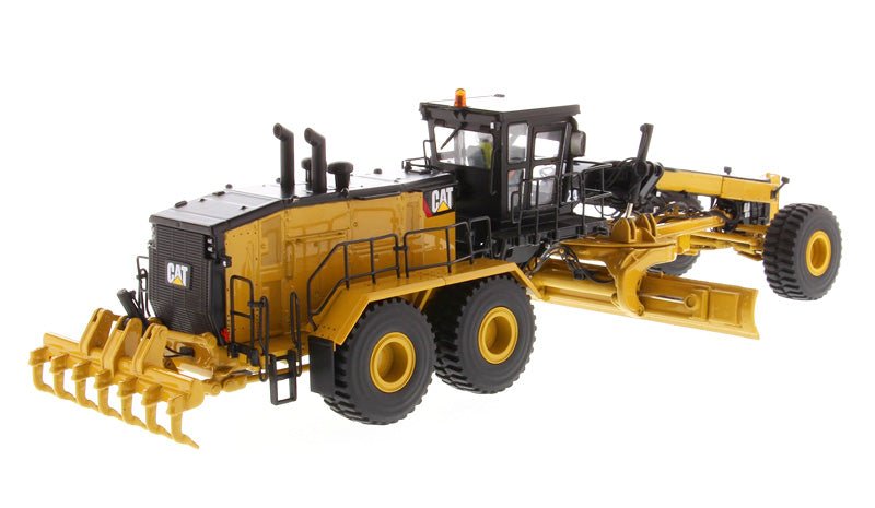 CAT Caterpillar 24 Motor Grader with Operator High Line Series 1/50 Diecast Model by Diecast Masters-Diecast Masters-ModelCars.com