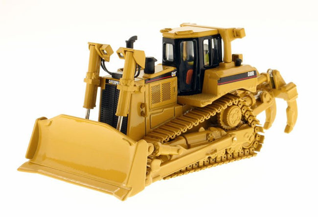 CAT Caterpillar D8R Series II Track Type with Operator "Core Classics Series" 1/50 Diecast Model by Diecast Masters-Diecast Masters-ModelCars.com