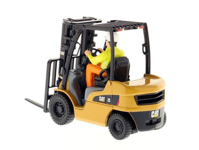 CAT Caterpillar DP25N DP/GP15-35N Range Lift Truck with Operator "Core Classics Series" 1/25 Diecast Model by Diecast Masters-Diecast Masters-ModelCars.com