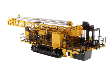 CAT Caterpillar MD6250 Rotary Blasthole Drill with Operator "High Line Series" 1/50 Diecast Model by Diecast Masters-Diecast Masters-ModelCars.com