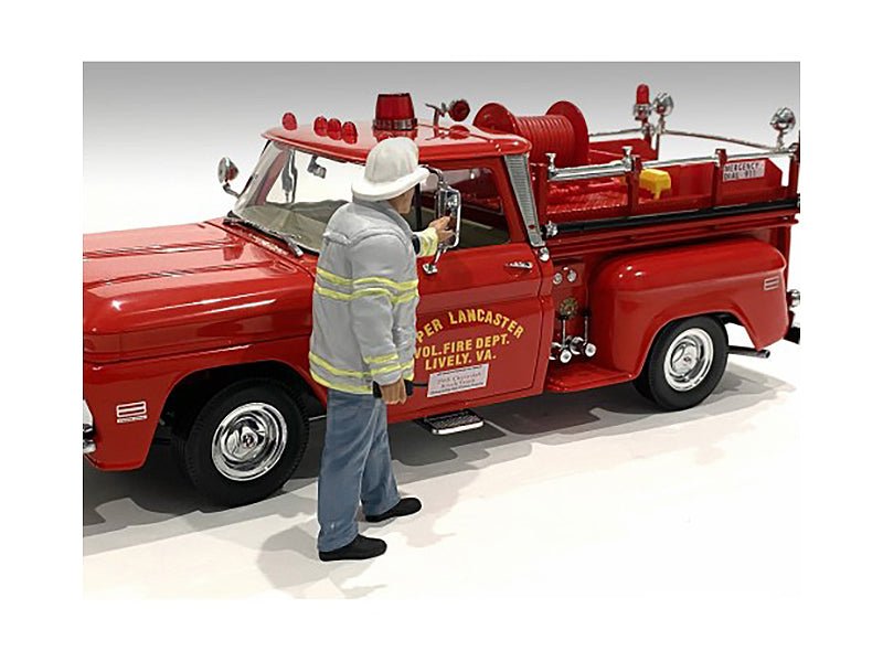 "Firefighters" Fire Captain Figure for 1/24 Scale Models by American Diorama-American Diorama-ModelCars.com