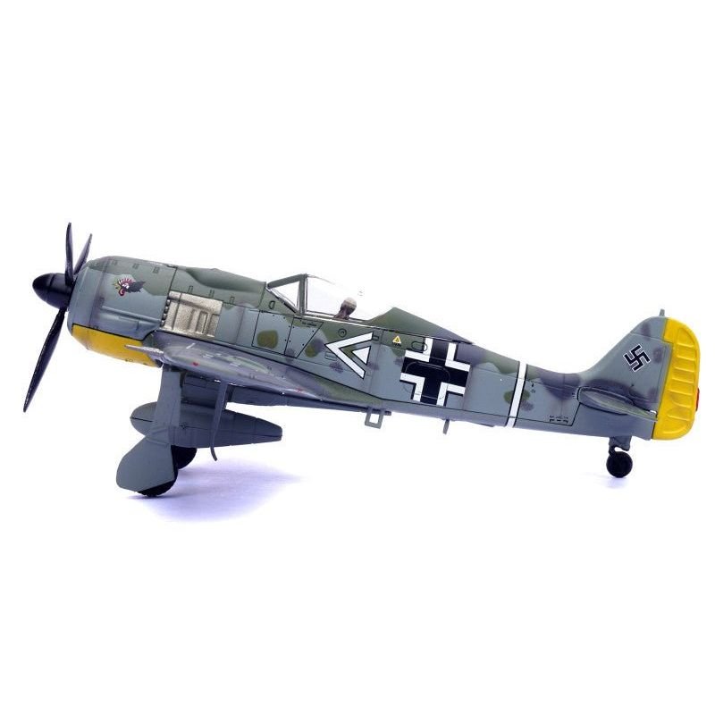 Focke-Wulf Fw 190A Aircraft "108-Victory Ace Hauptmann Hans 'Assi' Hahn Gruppenkommandeur III./JG 2 Richthofen France" (1942) German Luftwaffe 1/72 Diecast Model Airplane by Legion-Legion-ModelCars.com