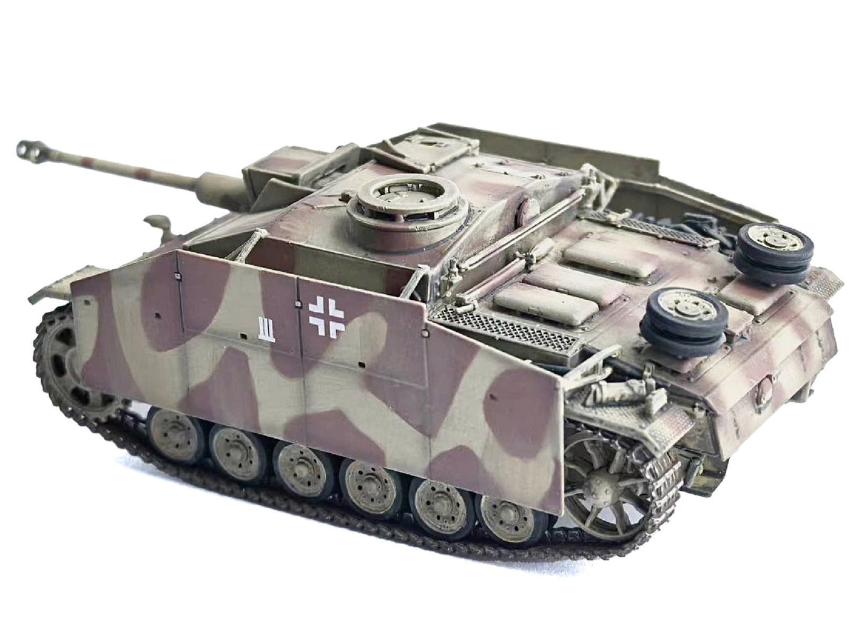 Germany StuG III Ausf. G "Early Production" with Schurzen Tank "Pz.Gren.Div. Totenkopf Kursk" (1943) "NEO Dragon Armor" Series 1/72 Plastic Model by Dragon Models-Dragon Models-ModelCars.com