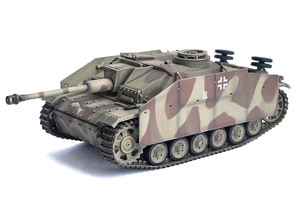Germany StuG III Ausf. G "Early Production" with Schurzen Tank "Pz.Gren.Div. Totenkopf Kursk" (1943) "NEO Dragon Armor" Series 1/72 Plastic Model by Dragon Models-Dragon Models-ModelCars.com