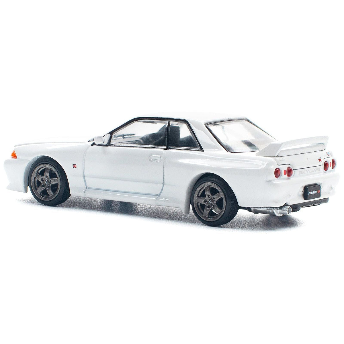 GTR R32 RHD (Right Hand Drive) Crystal White 1/64 Diecast Model Car by Pop Race-Pop Race-ModelCars.com