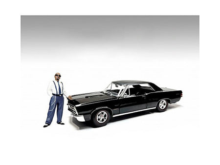 "Hanging Out 3" Figure 1 for 1/24 Scale Models by American Diorama-American Diorama-ModelCars.com