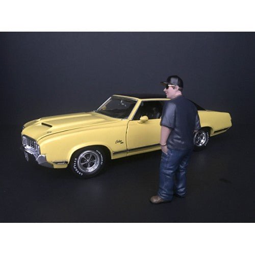"Hanging Out II" Juan Figurine for 1/18 Scale Models by American Diorama-American Diorama-ModelCars.com