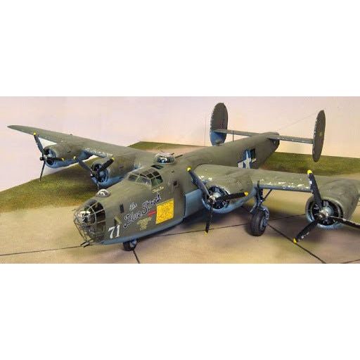 Hobby Boss 1/32 B-24D Liberator 83212-Hobby Boss-ModelCars.com