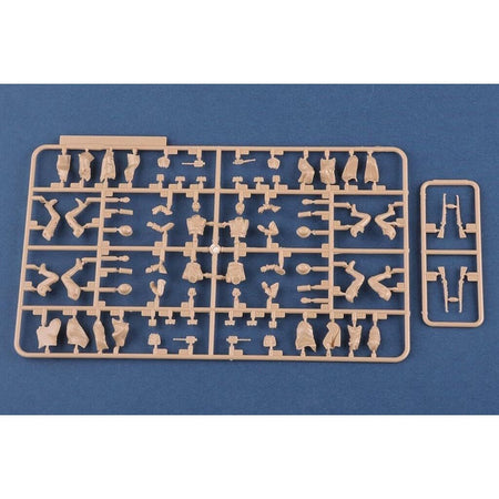 Hobby Boss 1/35 GERMAN INFANTRY-Taking a rest 84420-Hobby Boss-ModelCars.com