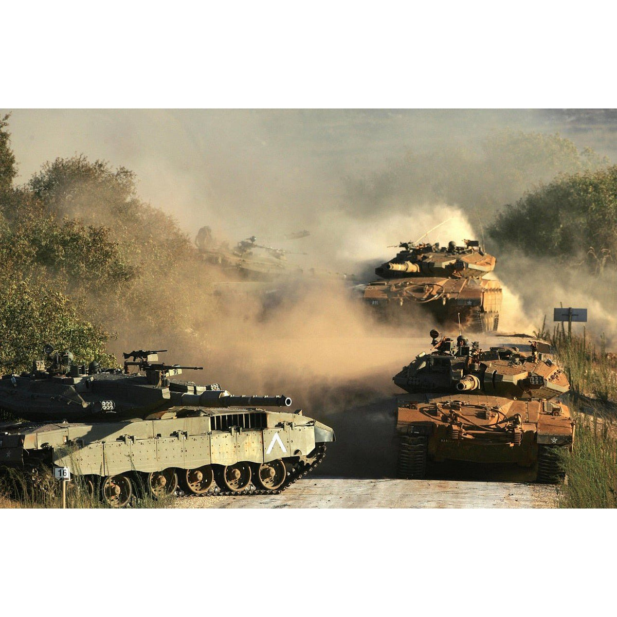 Hobby Boss 1/35 IDF Merkava Mk IV 82429-Hobby Boss-ModelCars.com