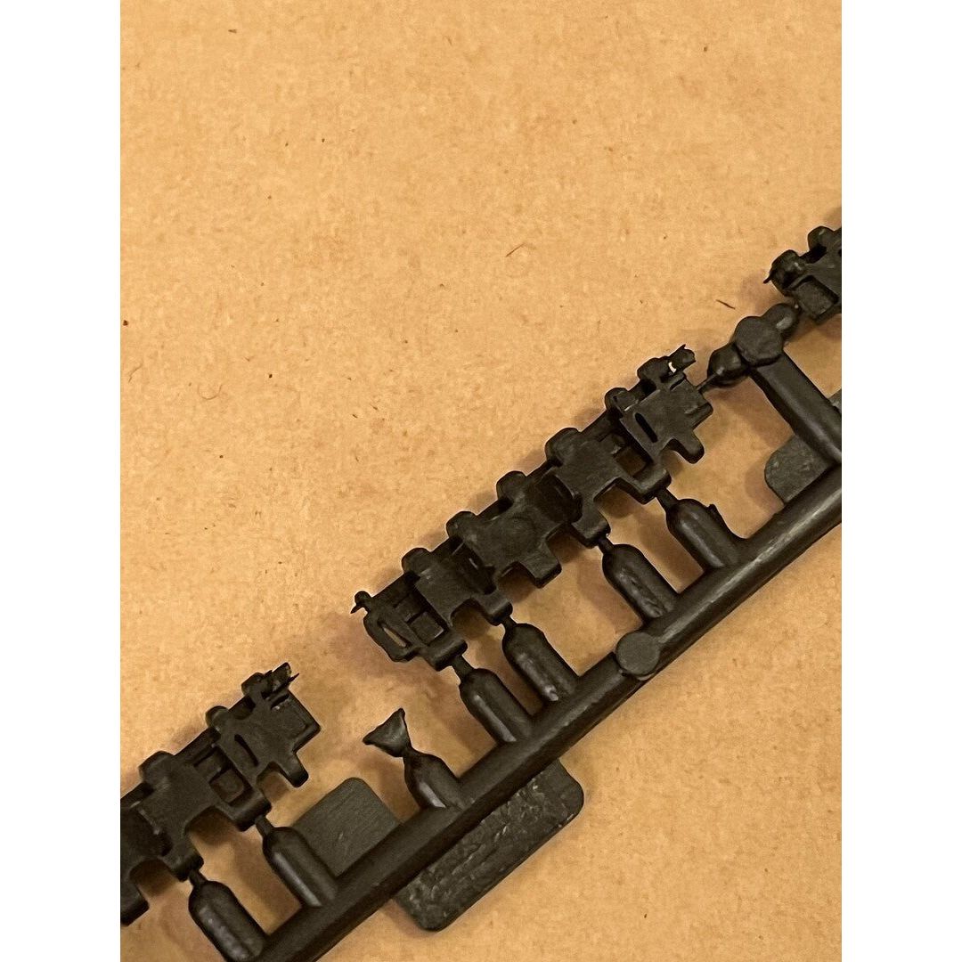 Hobby Boss 1/35 Kingtiger late production tracks 81002 - Heartland - ModelCars.com