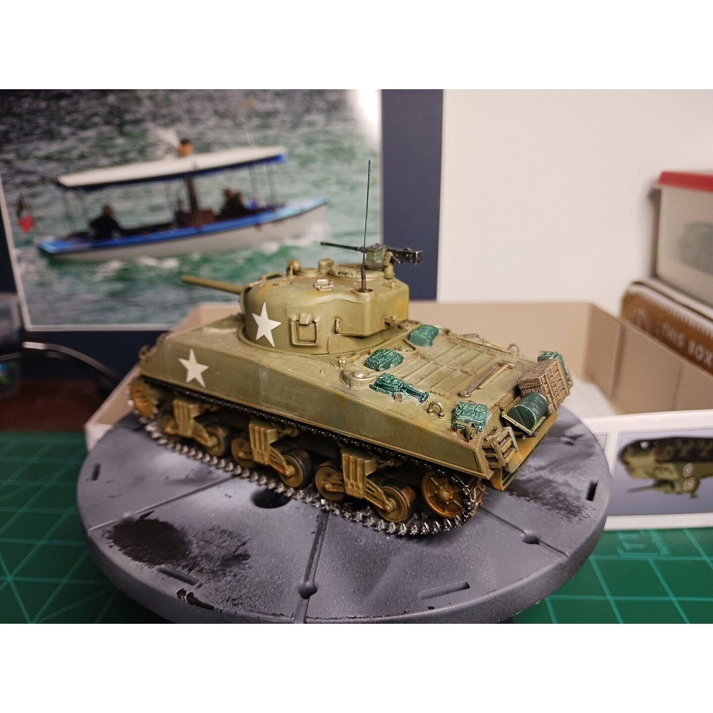 Hobby Boss 1/35 U.S M4A3 TANK 84803 - Heartland - ModelCars.com