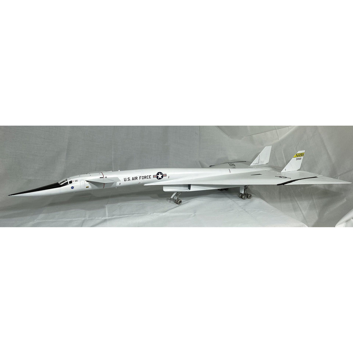 Italeri 1/72 XB - 70 Valkyrie - Italeri - ModelCars.com