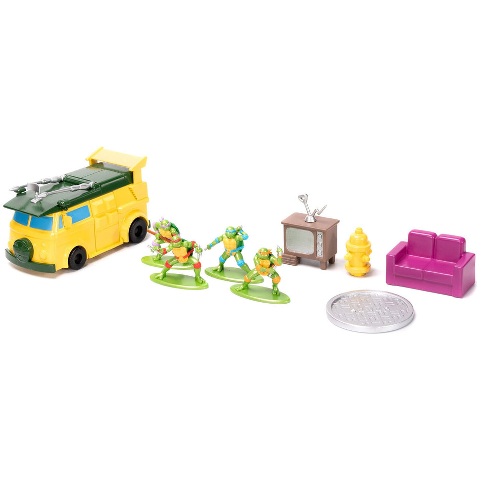 "Teenage Mutant Ninja Turtles" Turtle Lair Diorama Set with Figures and Party Wagon "Nano Scene" Series Model by Jada