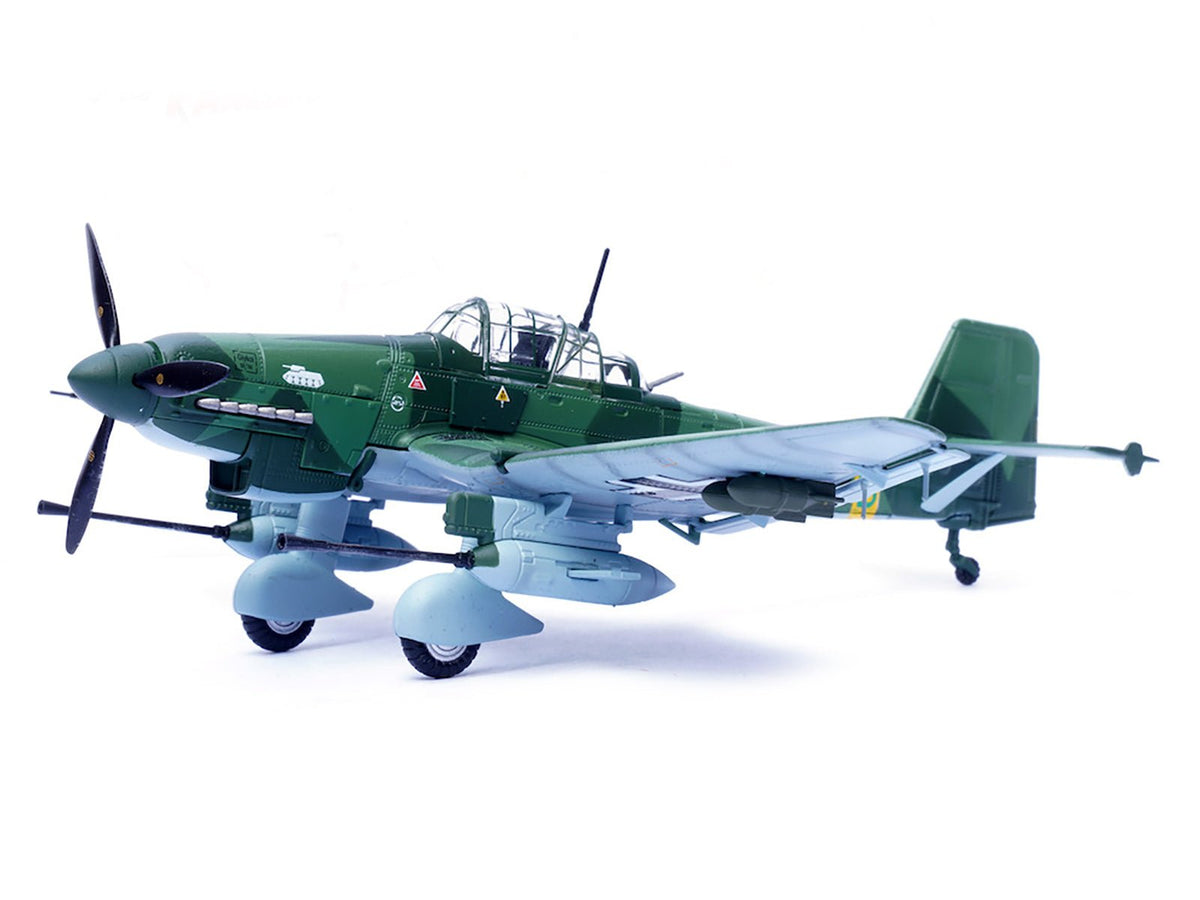 Junkers Ju 87G2 Stuka Bomber Aircraft "10.(Pz)/SG 2 Immelmann T6+BB Oberst Hans-Ulrich Rudel Romania" (1944) German Luftwaffe "Wing" Series 1/72 Diecast Model by Panzerkampf-Panzerkampf-ModelCars.com