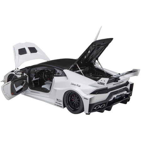 Lamborghini Huracan GT "LB - Silhouette Works" White with Black 1/18 Model Car by Autoart - Autoart - ModelCars.com