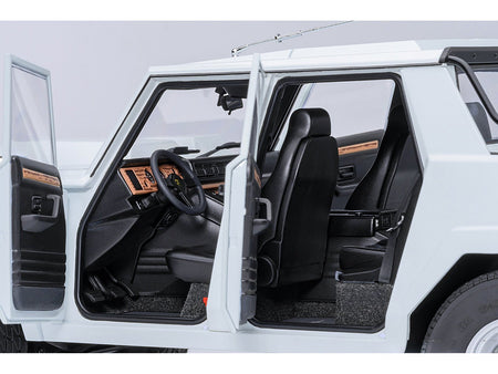 Lamborghini LM002 Bianco Polo Park White 1/18 Model Car by Autoart-Autoart-ModelCars.com