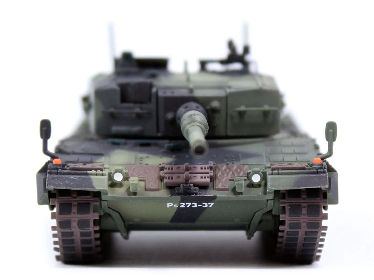 Leopard 2A4 Main Battle Tank "Finland" Finnish Army "Armor Premium" Series 1/72 Diecast Model by Panzerkampf-Panzerkampf-ModelCars.com