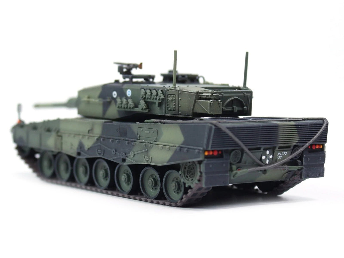 Leopard 2A4 Main Battle Tank "Finland" Finnish Army "Armor Premium" Series 1/72 Diecast Model by Panzerkampf-Panzerkampf-ModelCars.com
