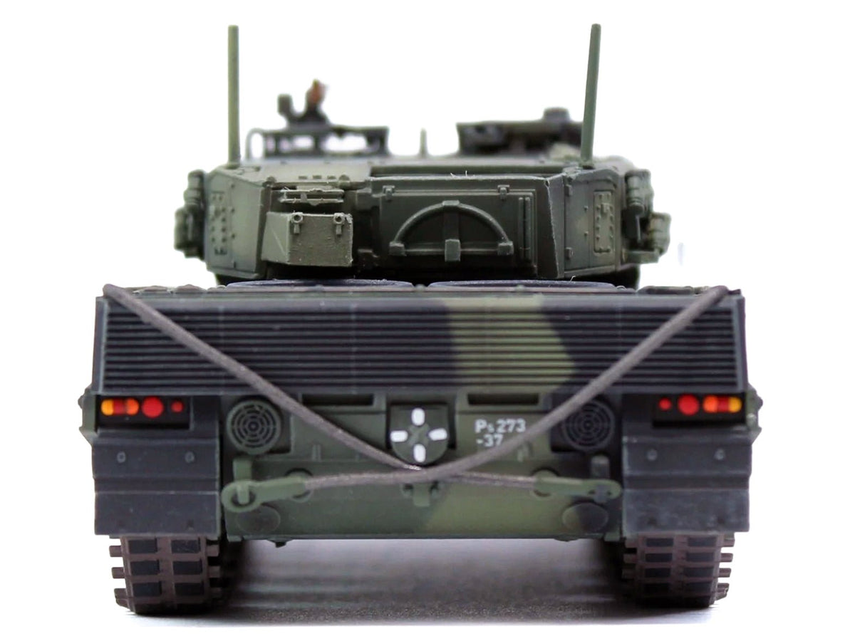 Leopard 2A4 Main Battle Tank "Finland" Finnish Army "Armor Premium" Series 1/72 Diecast Model by Panzerkampf-Panzerkampf-ModelCars.com