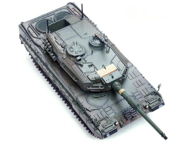 Leopard 2A4 Main Battle Tank with Snorkel "Green Camouflage" German Army "Armor Premium" Series 1/72 Diecast Model by Panzerkampf-Panzerkampf-ModelCars.com