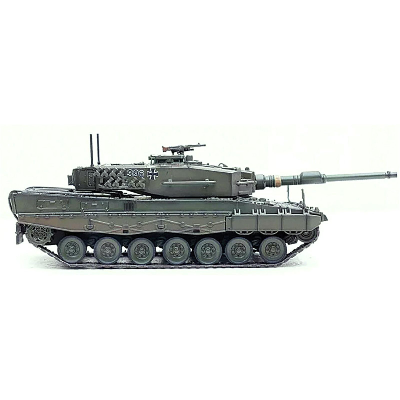 Leopard 2A4 Main Battle Tank with Snorkel "Green Camouflage" German Army "Armor Premium" Series 1/72 Diecast Model by Panzerkampf - Panzerkampf - ModelCars.com