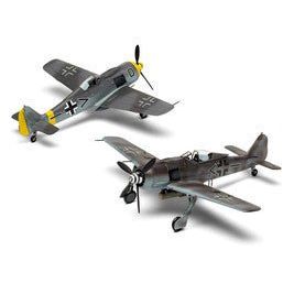 Level 1 Model Kit Focke-Wulf Fw190-A8/F-8 Fighter Aircraft with 2 Scheme Options 1/72 Plastic Model Kit by Airfix-Airfix-ModelCars.com