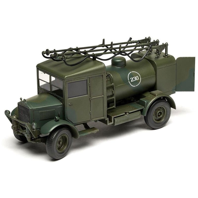 Level 2 Model Kit Albion 3-Point Fueller Truck 1/48 Plastic Model Kit by Airfix-Airfix-ModelCars.com