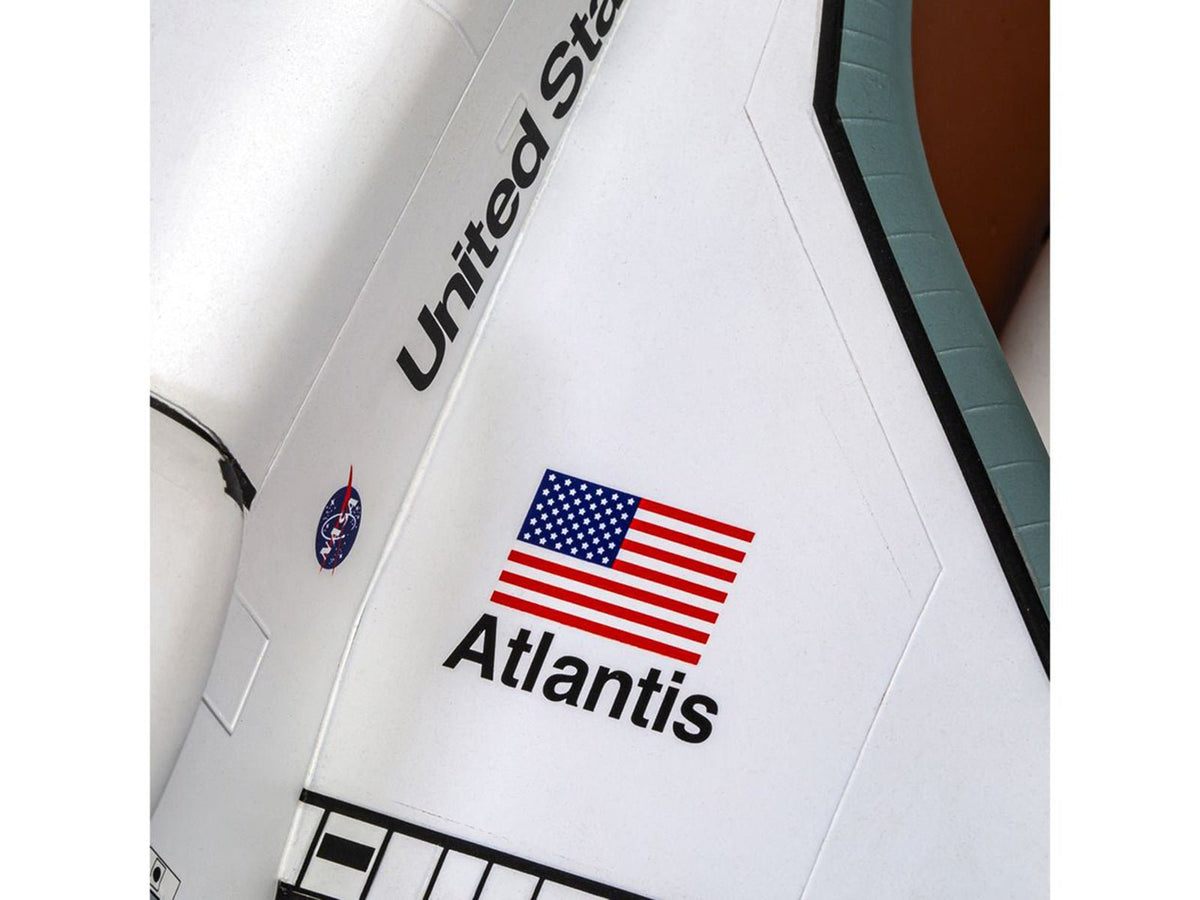 Level 3 Model Kit NASA Discovery Space Shuttle Gift Set 1/144 Plastic Model Kit by Airfix-Airfix-ModelCars.com