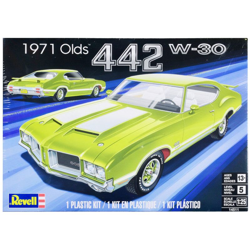 Level 5 Model Kit 1971 Oldsmobile 442 W-30 1/25 Scale Model by Revell-Revell-ModelCars.com