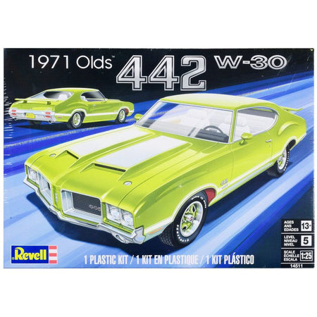 Level 5 Model Kit 1971 Oldsmobile 442 W-30 1/25 Scale Model by Revell-Revell-ModelCars.com