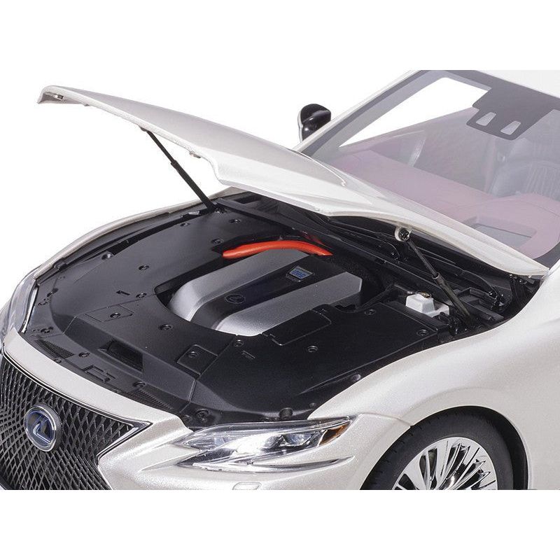 Lexus LS500h Sonic White Metallic with Crimson and Black Interior 1/18 Model Car by Autoart - Autoart - ModelCars.com
