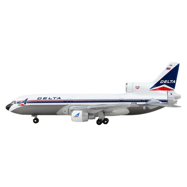 Lockheed L - 1011 TriStar Commercial Aircraft "Delta Airlines" 1/500 Diecast Model Airplane by Postage Stamp - Postage Stamp - ModelCars.com