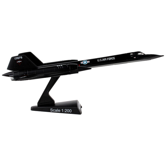 Lockheed SR - 71 Blackbird Aircraft "United States Air Force" 1/200 Diecast Model Airplane by Postage Stamp - Postage Stamp - ModelCars.com