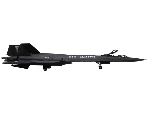 Lockheed SR-71B Blackbird Stealth Aircraft "9th Strategic Reconnaissance Wing Beale Air Base Gumby" United States Air Force 1/200 Diecast Model Airplane by Herpa-Herpa-ModelCars.com